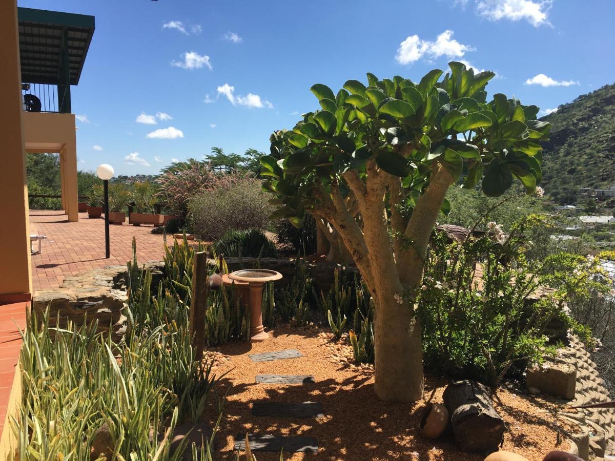 Felsenblick Self-Catering Hotel Windhoek Exterior photo